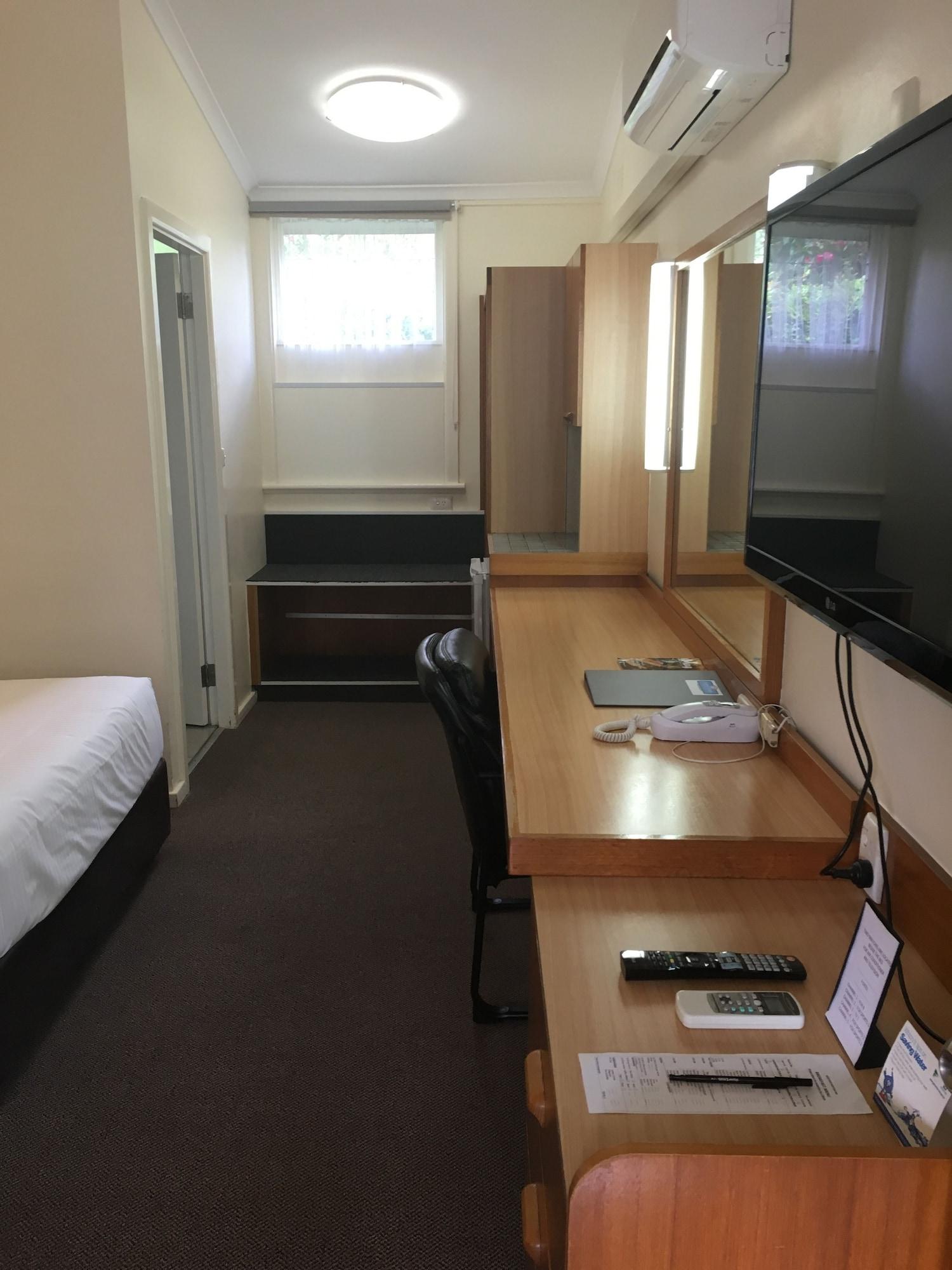 戈斯福德汽车旅馆 外观 照片